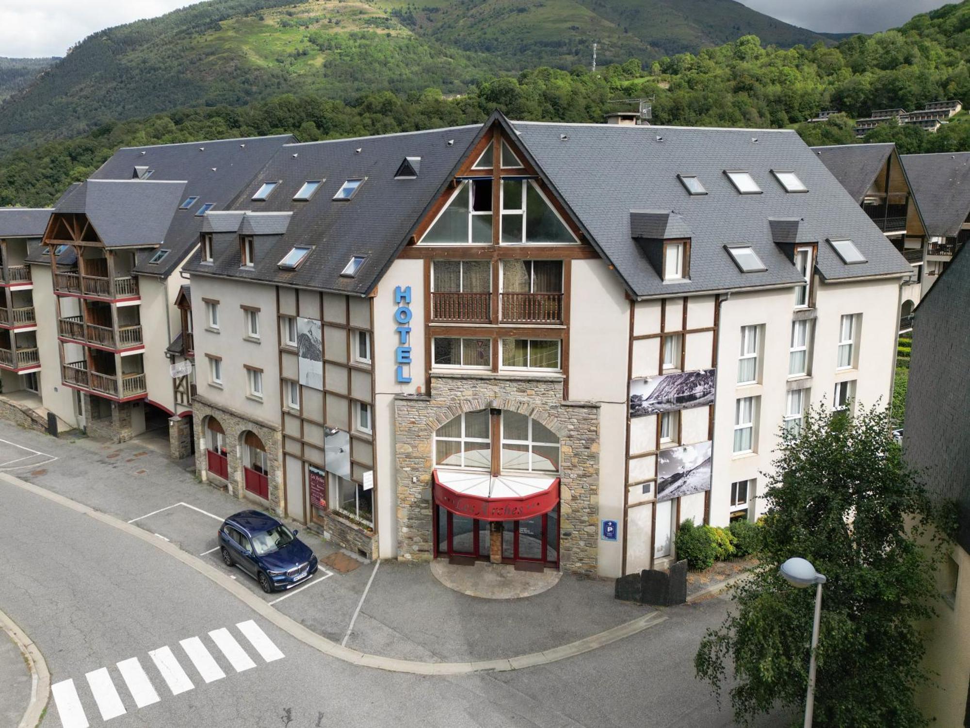 Hotel Les Arches Saint-Lary-Soulan Exterior photo